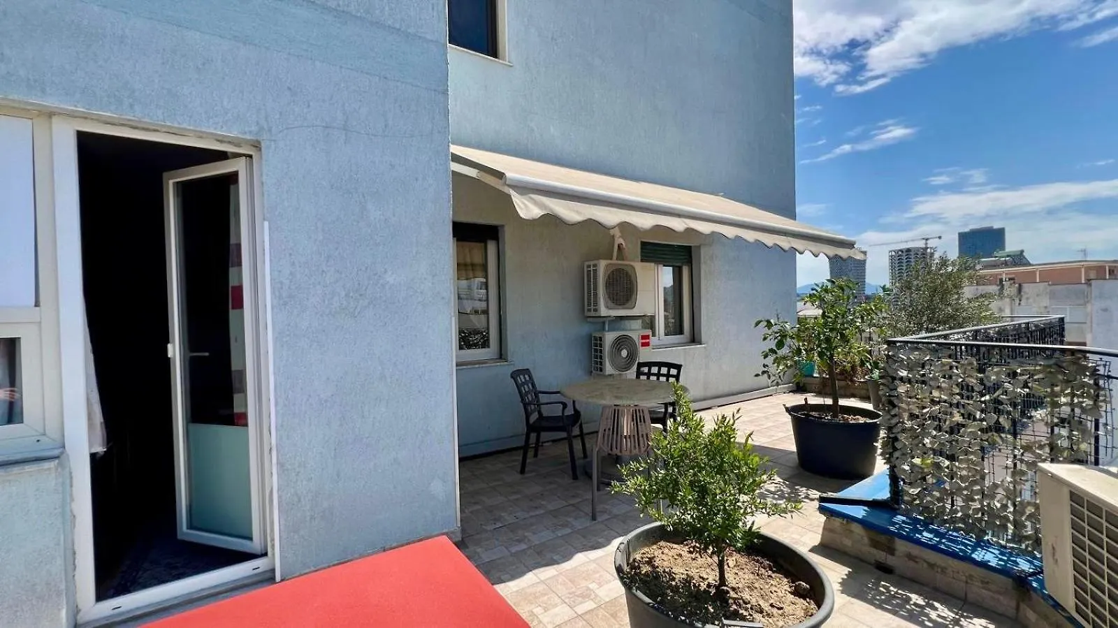 Flori Penthouse City Center P2 تيرانا 0*,  ألبانيا